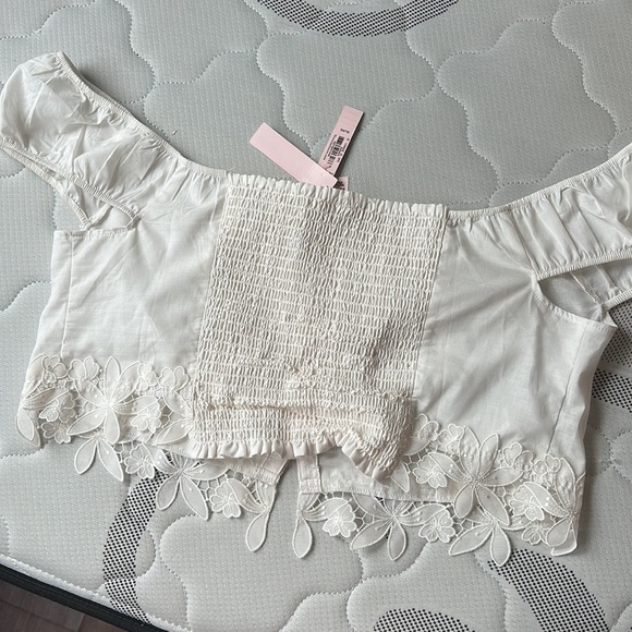 New - Picture 3 of 4